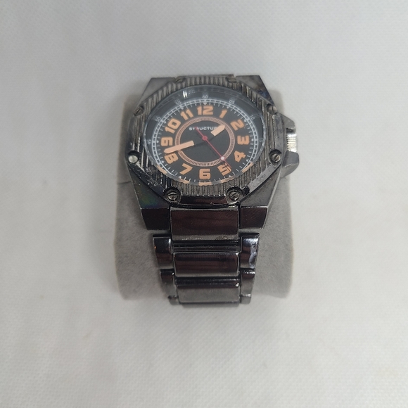 Mens Structure Watch..🐺.. - Picture 2 of 5